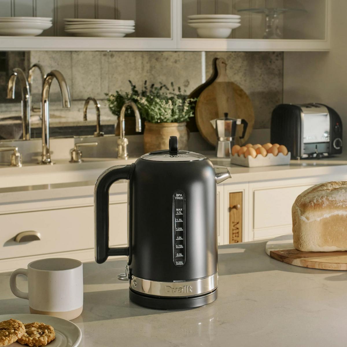Dualit Wasserkocher Classic 1,7 l Matt Schwarz